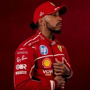 Ferrari F1 Replica Race Suit 2025 – Hamilton #44 Special Edition - Bild 1 von 6