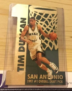 Tim Duncan 1997 marcador novato #1 selección de borrador troquelado jumbo #3859/5000 radiocontrol raro - Imagen 1 de 1