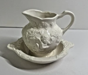 Vintage Lefton Renaissance Pitcher Bowl Mini Cherubs Grapes White Porcelain - Picture 1 of 6