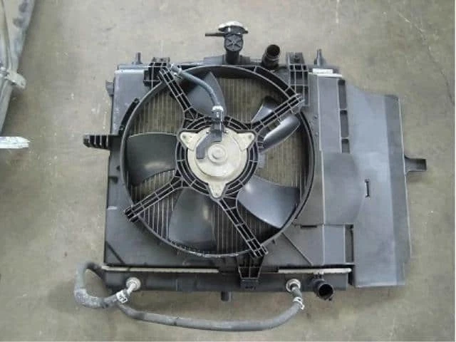NISSAN Cube 2003 UA-BGZ11 Radiator [Used] [PA67483714] - image 1 of 2