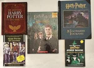 Harry Potter: 5 Book LOT:  *Spellbook *Journal *Hogwarts Posters *On Set *Jokes - Picture 1 of 9