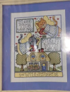 Design Works Bless This House Counted Cross Stitch Bild Kit Engel Katzen 8 x 10 - Bild 1 von 3