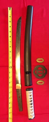 Era Edo fina, espada japonesa Wakizashi, Osuriagi Mumei, montagens restauradas - Imagem 1 de 4