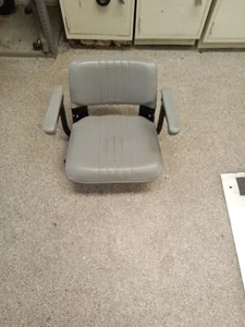 Pride Victory V3 Mobility Scooter Seat, Gray, With Armrest ML1 - Imagen 1 de 6