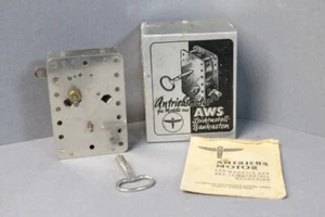 AWS Uhrwerksmotor für Metallbaukasten mit Schlüssel OVP ca. 1940/50er SELTEN - Bild 1 von 4