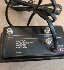 Amplifier 2 Output Vhf/uhf/fm 24 Db 50 -900 Mhz amplifier - Picture 1 of 5