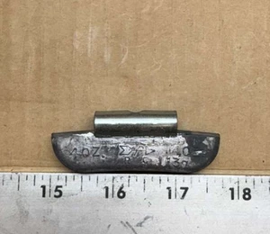 Tire Wheel Balancing Weights Uncoated Lead Clip On 4Oz. 113g. - Picture 1 of 3