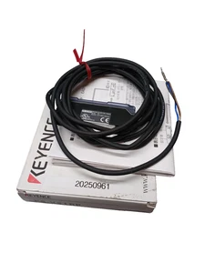Keyence FS-V21RP Lichtleiter, Messverstärker - Picture 1 of 3