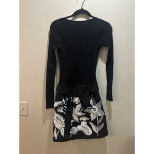 Black Long Sleeve Dress with Embroidered Skirt 100% Cotton Pit-to-Pit 13" XS/S - Picture 1 of 8