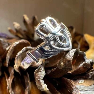 Claddagh Ring Irish Ireland Ladies Celtic Heart Promise Engagement Ring 925 - Picture 1 of 10