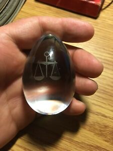 SCALES OF JUSTICE ETCHED GLASS PAPER WEIGHT DESK DISPLAY LEGAL LAWYER EGG SHAPED