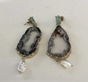 NWOT CAROLEE SILVER  TONE STONE  DROP 3"  EARRINGS 1/2" JY 133 - Picture 1 of 6