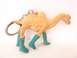 RARE Porte-Clés / Key Ring - BOTTES LE CHAMEAU BOOTS - FIGURINE 3D - BEL ETAT ! - Foto 1 di 11