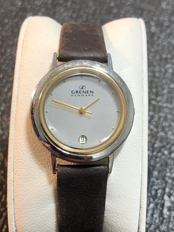 Reloj para mujer Grenen Denmark By Skagen con fecha tono plateado y dorado batería nueva Foto 1 de 4