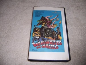 Werewolves on Wheels BETA VHS Video Motorcycle Gang horror movie film - Foto 1 di 4