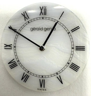 Gerald Genta 24.5mm  Movement &Dial - Image 1 of 2