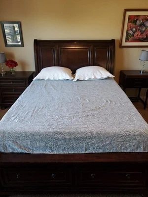 Ikea Duvet Cover Queen Teal Abstract Cotton Blend White Teal 84x82" Lightweight - Image 1 of 4