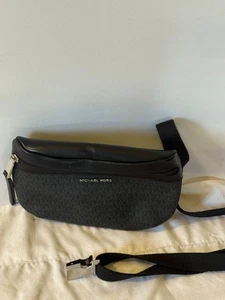 Michael Kors Women's Leather Signature Belt Bag Size One - Picture 1 of 5