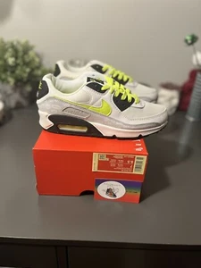 Size 7 - Nike Air Max 90 Reflective Logo - White Volt 2021 - Picture 1 of 6
