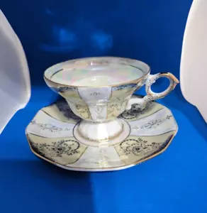 Exquisite Porcelain Teacup and Saucer Royal Crown 55/905 Iridescent Lusterware w - Picture 1 of 6