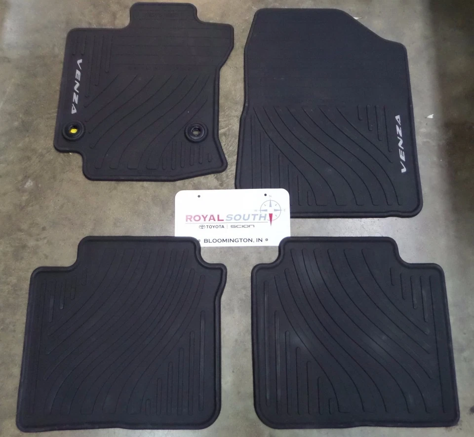Alfombrillas de goma para todo tipo de clima originales OEM OE Toyota Venza 2015 de fábrica para todo tipo de clima Foto 1 de 3