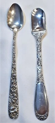 Lot/2 Kirk & Sons Sterling Silver Repousse Children Infant Feeding Spoon 40.9 Gr - Image 1 of 4