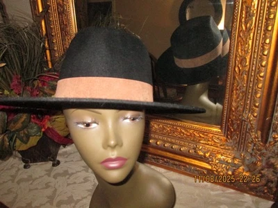 Gigi Pip Dakota Triangle Crown Hat black Size 55 Youth M/L Australian Wool - Image 1 of 4