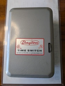 DAYTON 2E130 REPEAT CYCLE TIMER - DIAL CYCLE 30 MINUTES EACH TRIPPER 15 SECONDS - Picture 1 of 2