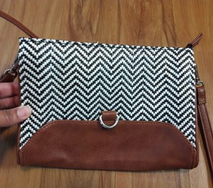 sole society shoulder bolsa
