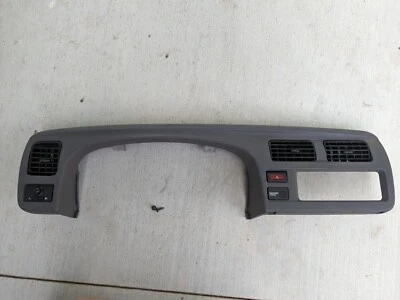 Cuadro de instrumentos Nissan Frontier Xterra 98-00 bisel ventilación botón peligro Foto 1 de 4