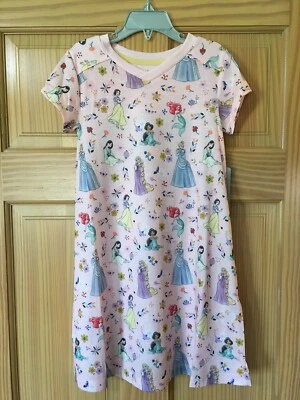 Nuevo con etiquetas Camisón Princesa Disney Store 4,5/6 Rosa  Foto 1 de 3