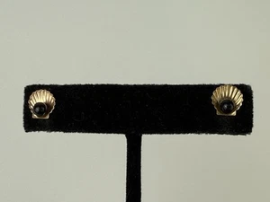 Solid 14k Gold Shell Stud Earrings Seashell Black Onyx Dainty Small - Picture 1 of 10