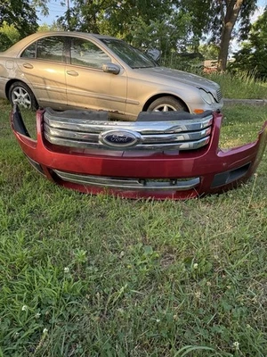 Parachoques delantero Ford Fusion para años 2011+ Foto 1 de 2