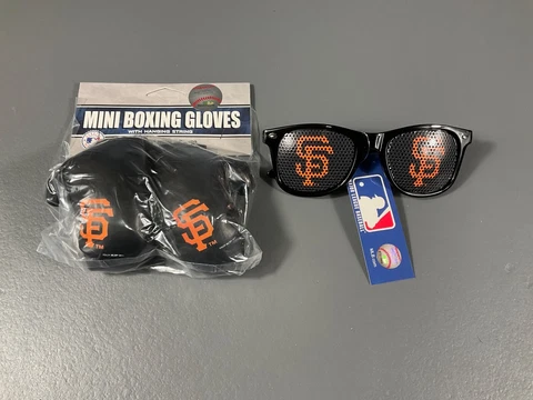 San Francisco Giants MLB Ultimate Fan Gift Lot Boxing Gloves, Sunglasses Black Cover