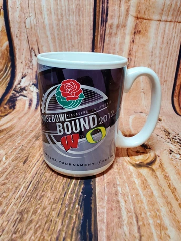 Rose Bowl Bound Mug 2012 Oregon Ducks vs Winner Wisconsin Badgers Souvenir Cup Cover