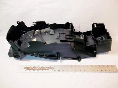 YAMAHA 01 YZF600R REAR FENDER 4TV-21611-00-00 YZF600 YZF 600R 600    jh - Image 1 of 4