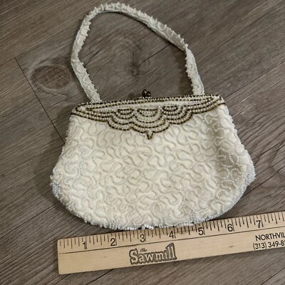 Vintage Seed beaded Belgium Made for Winkleman’s Mini Hand Bag Kiss lock EUC - Image 1 of 4