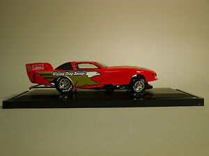 FUNNY CAR WINSTON DRAG RACING 1:24 DIECAST MINT IN BOX WITH DISPLAY CASE