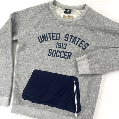 Sudadera de fútbol Nike Estados Unidos para mujer gris medio cuello redondo centenario EE. UU. Foto 1 de 4