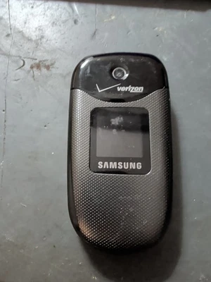 Samsung Gusto U360- 64 MB - Charcoal Gray (Verizon) - Image 1 of 3