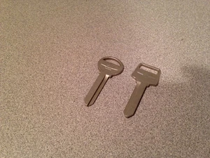 Thunderbird Keys - Door/Ignition and Trunk - Original - Picture 1 of 3