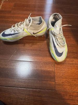 Nike Phantom GT2 Elite FG Talla 7 Gris y Verde Color Way Unisex Hombre y Mujer Foto 1 de 4