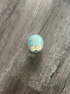 Peek A Pooh Charm - Radiergummi Pooh - LAST ONE - Bild 1 von 3