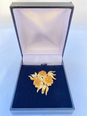 MAGNÍFICO BROCHE FLOR CITRINO 18K Foto 1 de 4