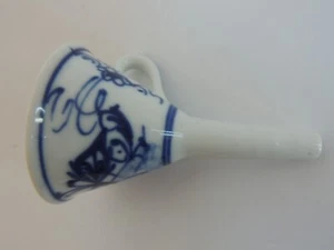 Antiguo utensilio de cocina Meissen metido a mano cebolla azul porcelana embudo cobalto - Imagen 1 de 7