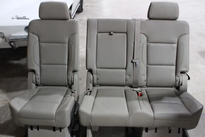 Chevrolet Suburban 2016 segunda fila juego de asientos #GR337031 Foto 1 de 4
