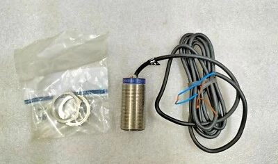 TELEMECANIQUE XS1M30MA250 2 WIRE AC/DC INDUCTIVE PROXIMITY SENSOR - Image 1 of 4
