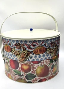 John Derian Target - Fall Metal 11" Pie Thanksgiving Carrier Fruit & Gourds 2023 - Bild 1 von 4