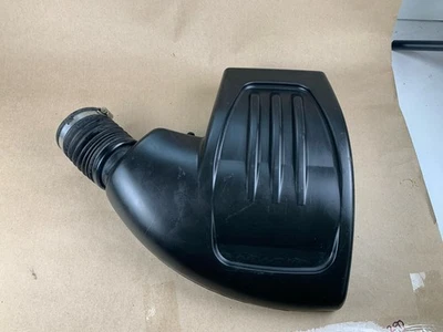 Chevrolet Cobalt 2009 2,2 L motor filtro de aire salida conducto manguera de admisión 25808955 Foto 1 de 4