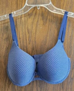 Victorias secret Back Close Perfect Shape Bra size 34 DD - Picture 1 of 6